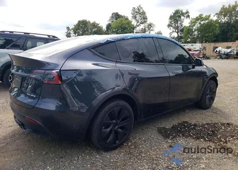 2025 Tesla Model Y z USA, uszkodzony, nr VIN 7SAYGDEE0SA367575
